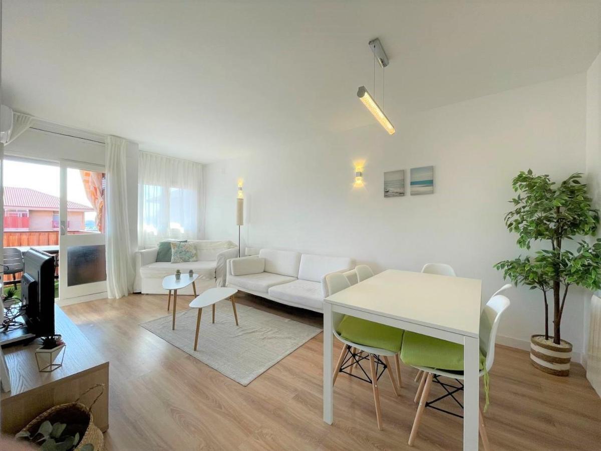 Apartament Apartamento Con Piscina Y Gran Terraza Con Vistas - Muy Cerca De La Playa, El Centro Y La Estacion Vilassar De Mar Zewnętrze zdjęcie