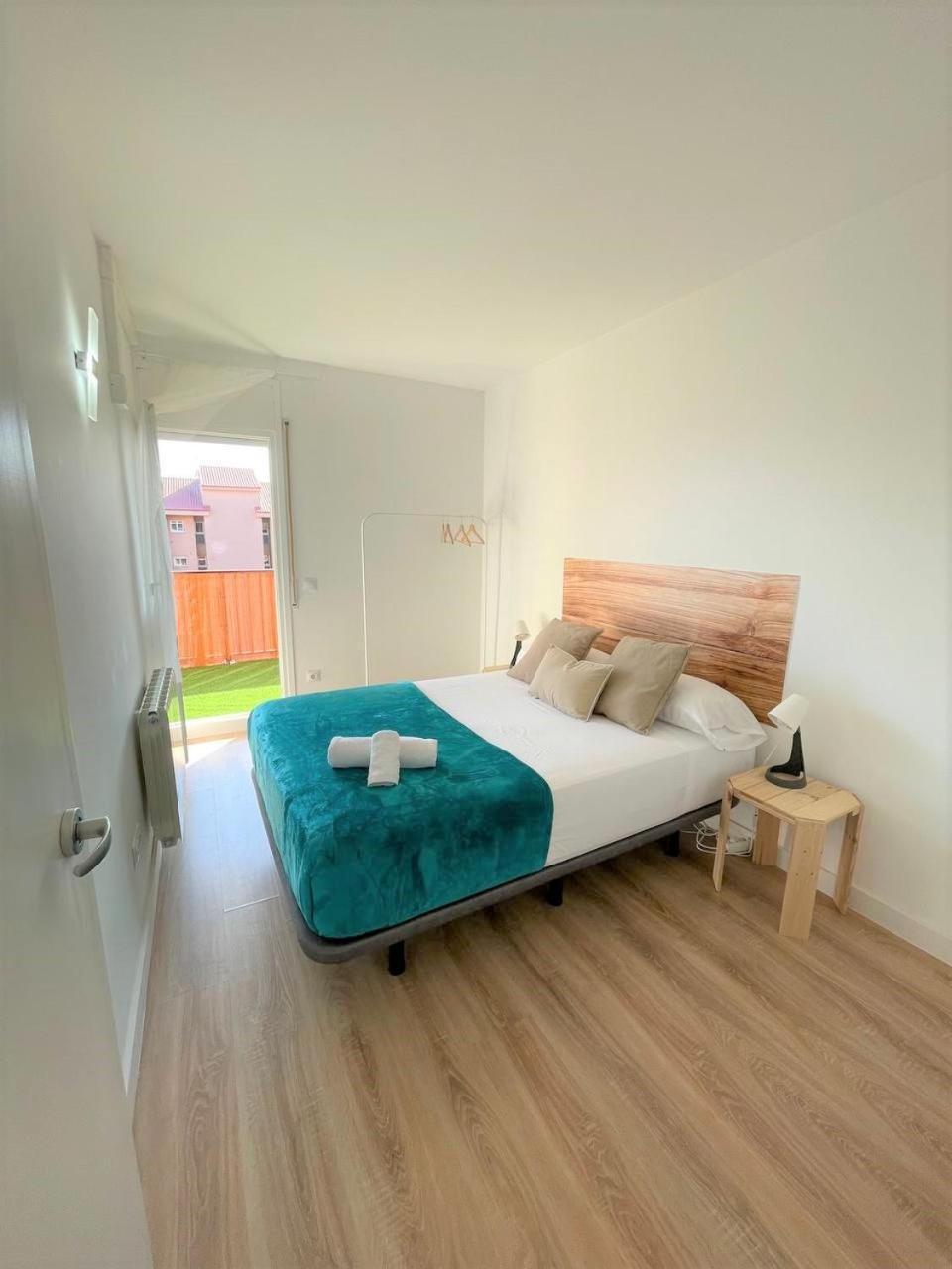 Apartament Apartamento Con Piscina Y Gran Terraza Con Vistas - Muy Cerca De La Playa, El Centro Y La Estacion Vilassar De Mar Zewnętrze zdjęcie